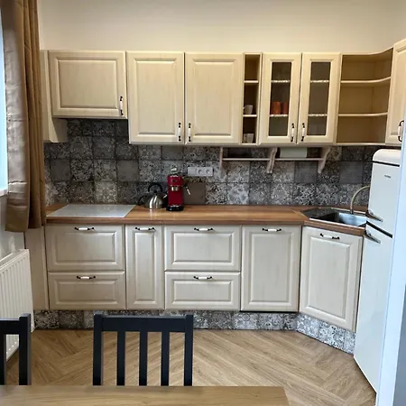 292 Apartment *