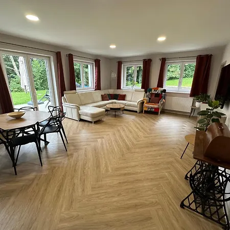 292 Černý Dŭl