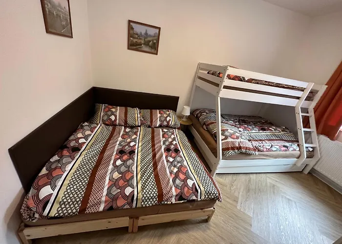 292 * Černý Dŭl