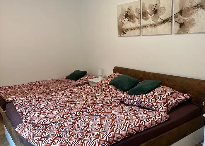 292 * Černý Dŭl