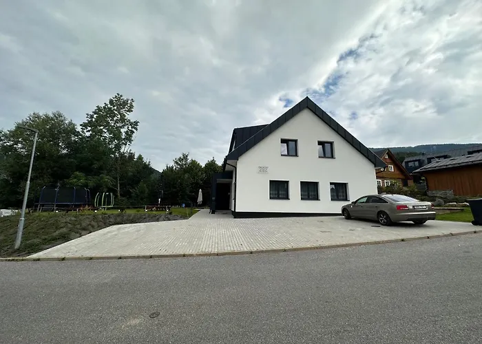 292 * Černý Dŭl